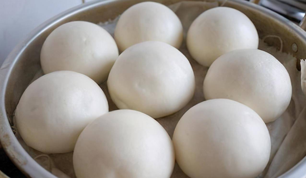 蒸馒头用大火还是小火很多人用错了火难怪馒头干硬塌陷不香