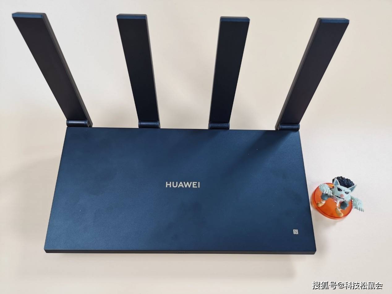 外观上看,华为ax6和红米ax6000基本都延续了上一代