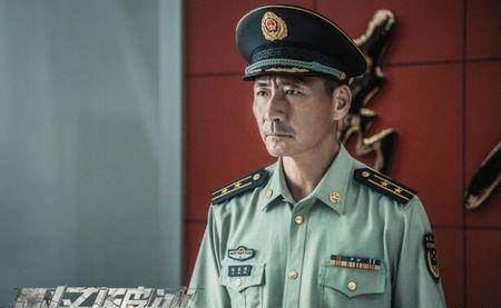 张子健又一新作来袭,《利刃破冰》再演硬汉,51岁风采不减当年_毒枭