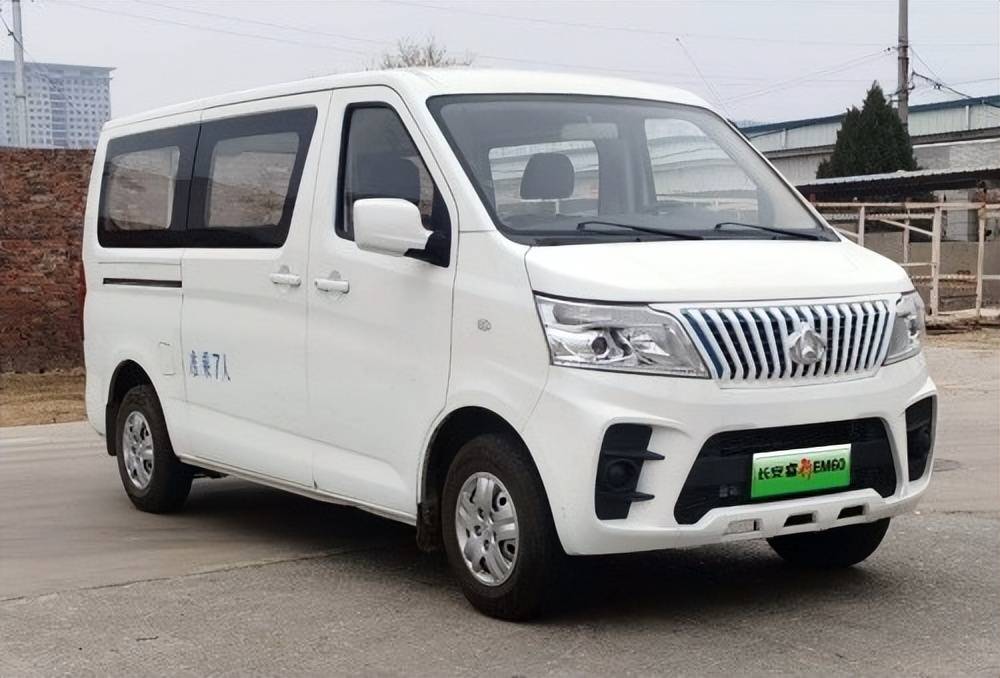 学霸组合迎战车市"高考",长安睿行em60/em80霸榜出击_搜狐汽车_搜狐网