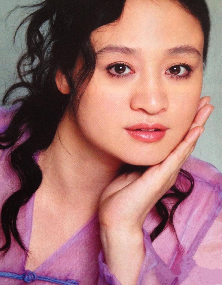 原创难忘知名演员伍宇娟雪山飞狐演秀美袁紫衣却缘何多次息影