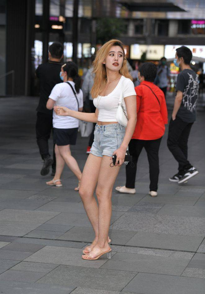 优势_短裤_衣服