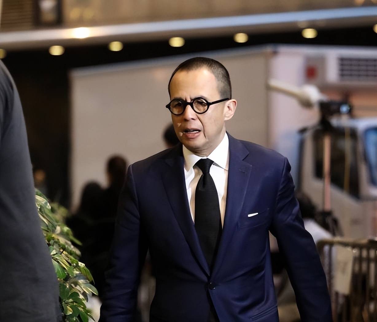 李泽楷加入汽车界,将与王传福一较高下,身家有望超越父亲_威马_李嘉诚