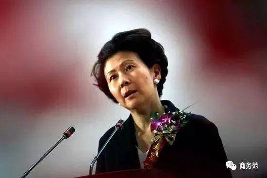 1999年,在互联网兴起早期就发展得如火如荼的tom公司,周凯旋是第二大