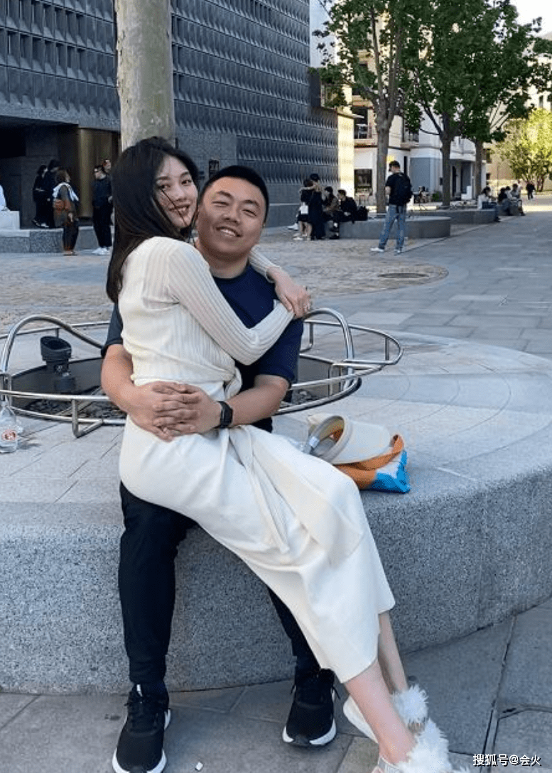 “京圈贵妇”多次炫富翻车,原来嫁了个假豪门?