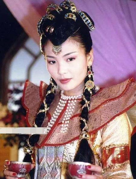 刘涛西藏行装扮当地造型,造型神似当年慕沙公主,42岁25岁还美_妻子