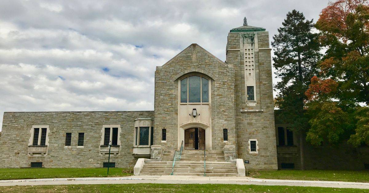 原创棺材为何会爆炸美国的殡仪馆藏着一个令人作呕的秘密