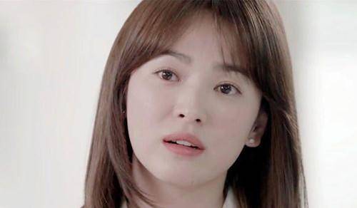 原创2022宋慧乔八字刘海打造出柔美烂漫的风