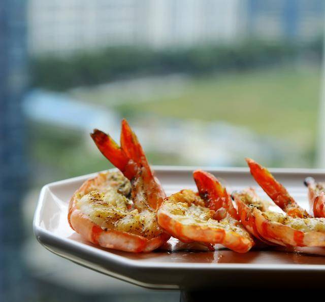 原创干煎大虾虾肉紧致香甜最新鲜的食材往往只需要最简单的做法