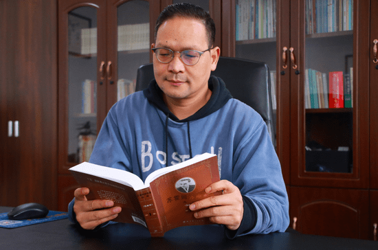 "拓荒者"刘亚东:让优质教育惠及更多家庭_工作_成都七中_影响力