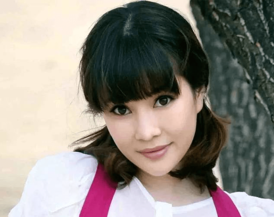 原创侯耀文的前妻袁茵因为感情纠纷事业受阻现在她过得怎么样了