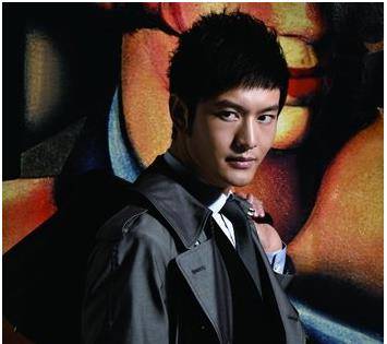 原创黄晓明发型变男神标配，简单得体的发型，同款模样比任何人显年轻