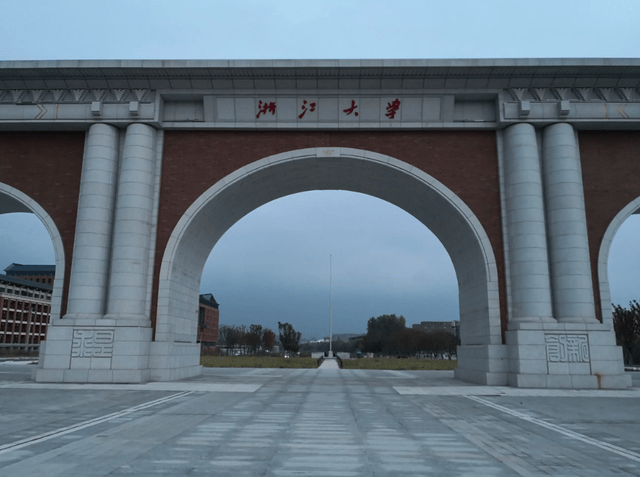 原创2022年中国大学排名公布清华重夺第一宝座浙大却退至第6名