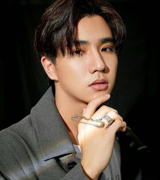 原创火了十年主演17部作品被引进这位才是中国最红泰星