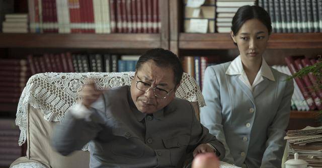 《私人订制》,让人觉得有诚意的,只有李小璐那段色诱戏码_冯导_电影