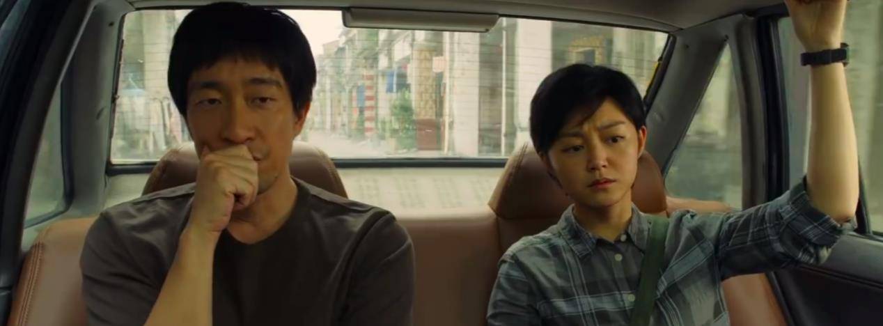 《除暴》片段曝光,吴彦祖拿手雷给小孩当玩具,胡渣无