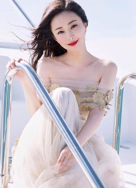 四十岁仍然单身,出道十九年零绯闻,你知道她是谁吗_林静_女明星_影响