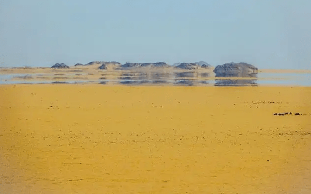 新加坡海岸空中驚現海市蜃樓_蜃景_海面_場景