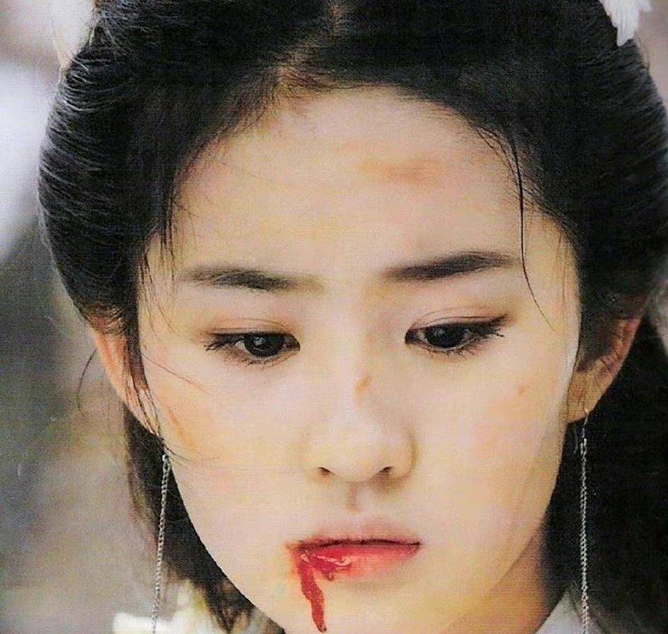 原创古装美女受伤最美的是那一抹鲜血有没有人让你心疼