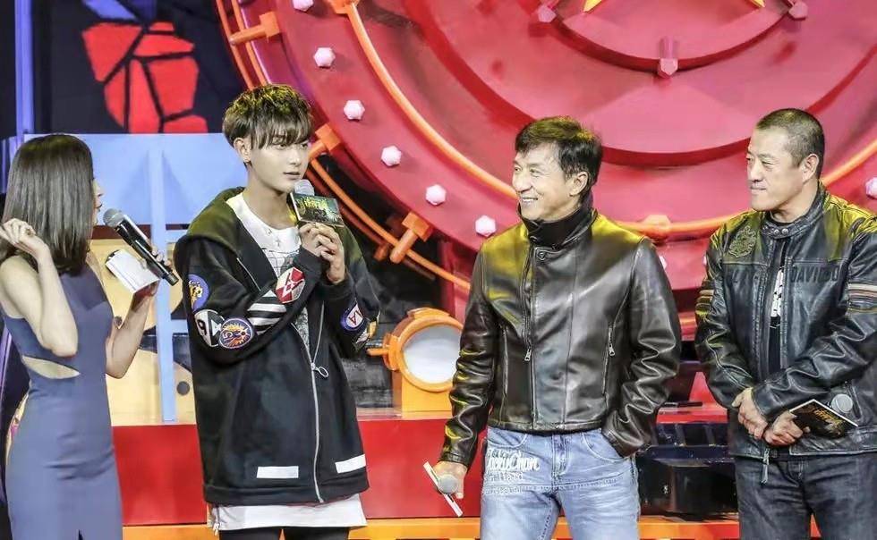 原创富二代黄子韬从被全网黑到被成龙表扬他如何逆转