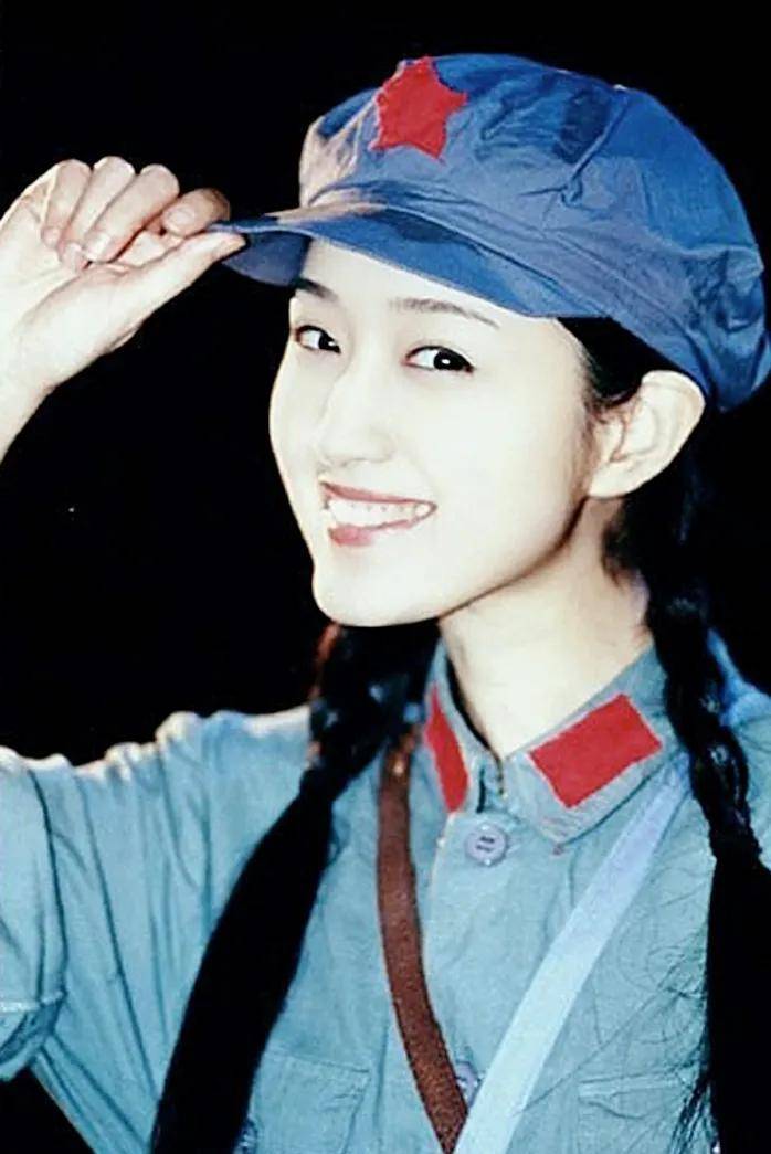 原创女星军装照有人美有人飒果然女孩帅起来就没男人什么事了