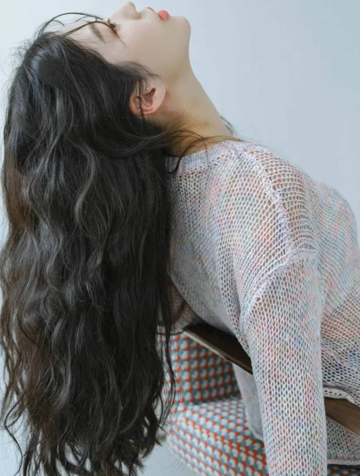 浪姐带火的这个超美"自然卷"长发,在家做就行,4点教你get同款_发型