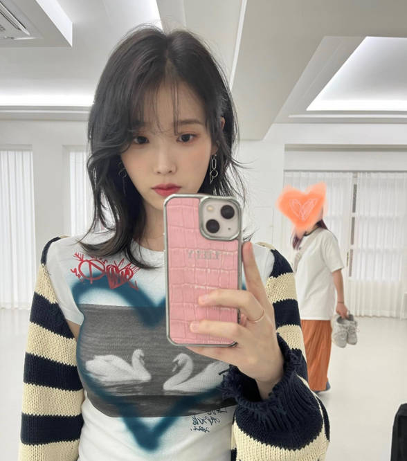 流水的女团铁打的iu戛纳红毯gucci代言30岁终于走上国际