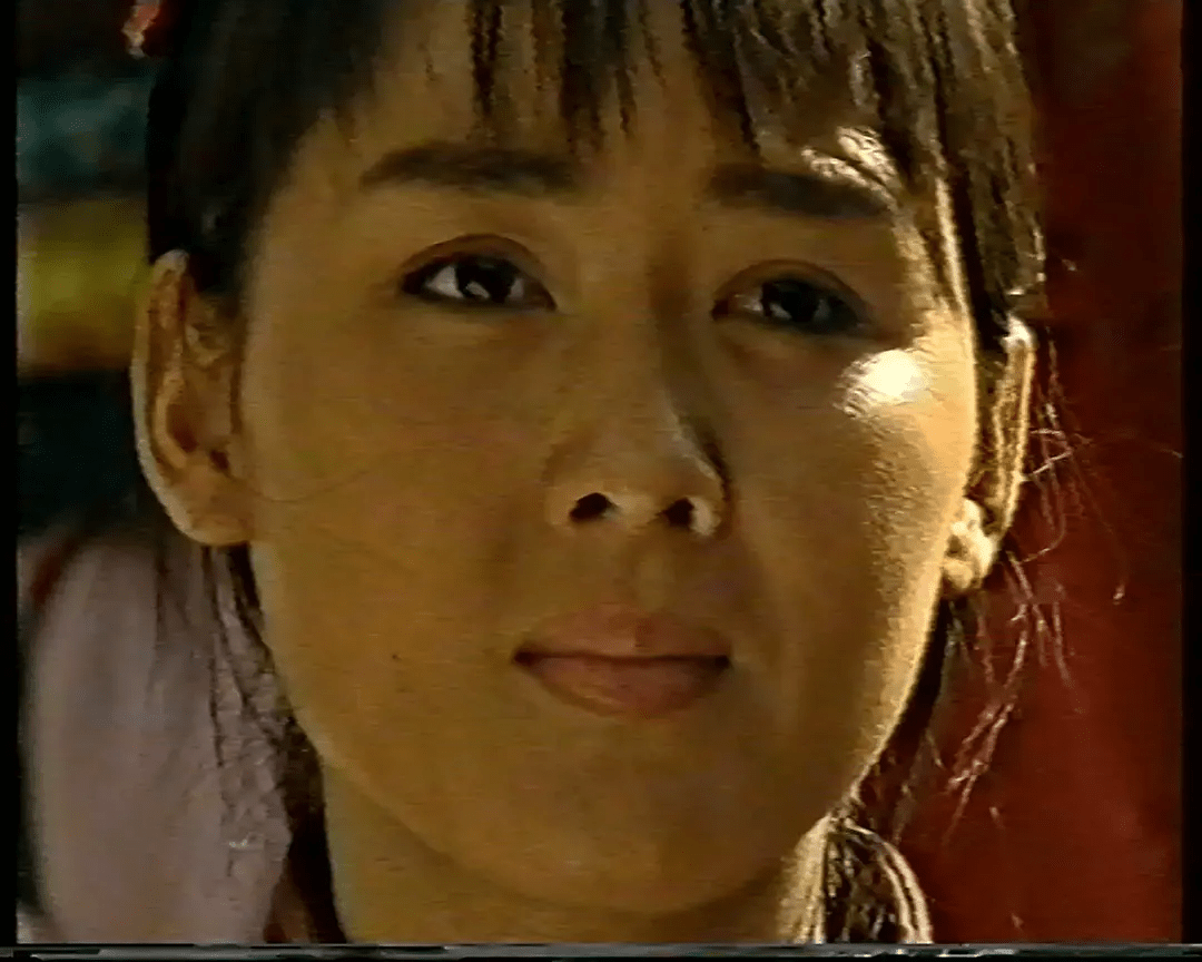 另一部剧《迎春花》,李琳同样扮演了一位娇憨可爱的女子.