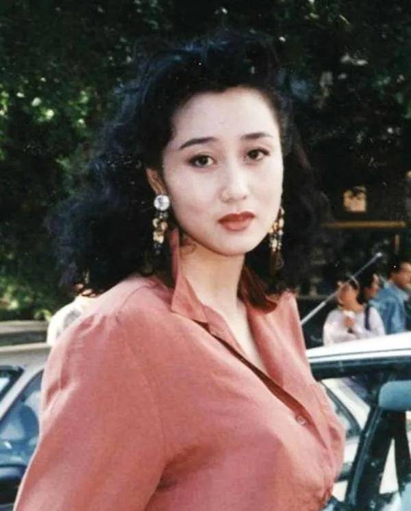 原創利智年輕時有多美李連杰為她拋家棄子何鴻燊想娶她做五姨太