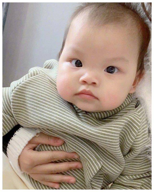 有种遗传叫韩安冉女儿,随父母优点长,仅7个月就有柳叶眼!