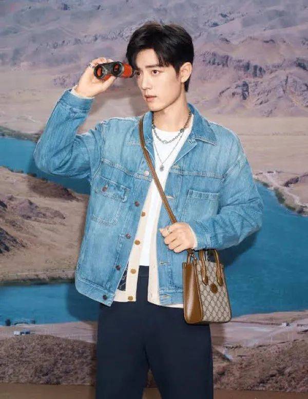 gucci琴譜包香港价格，Gucci mini tote几千 