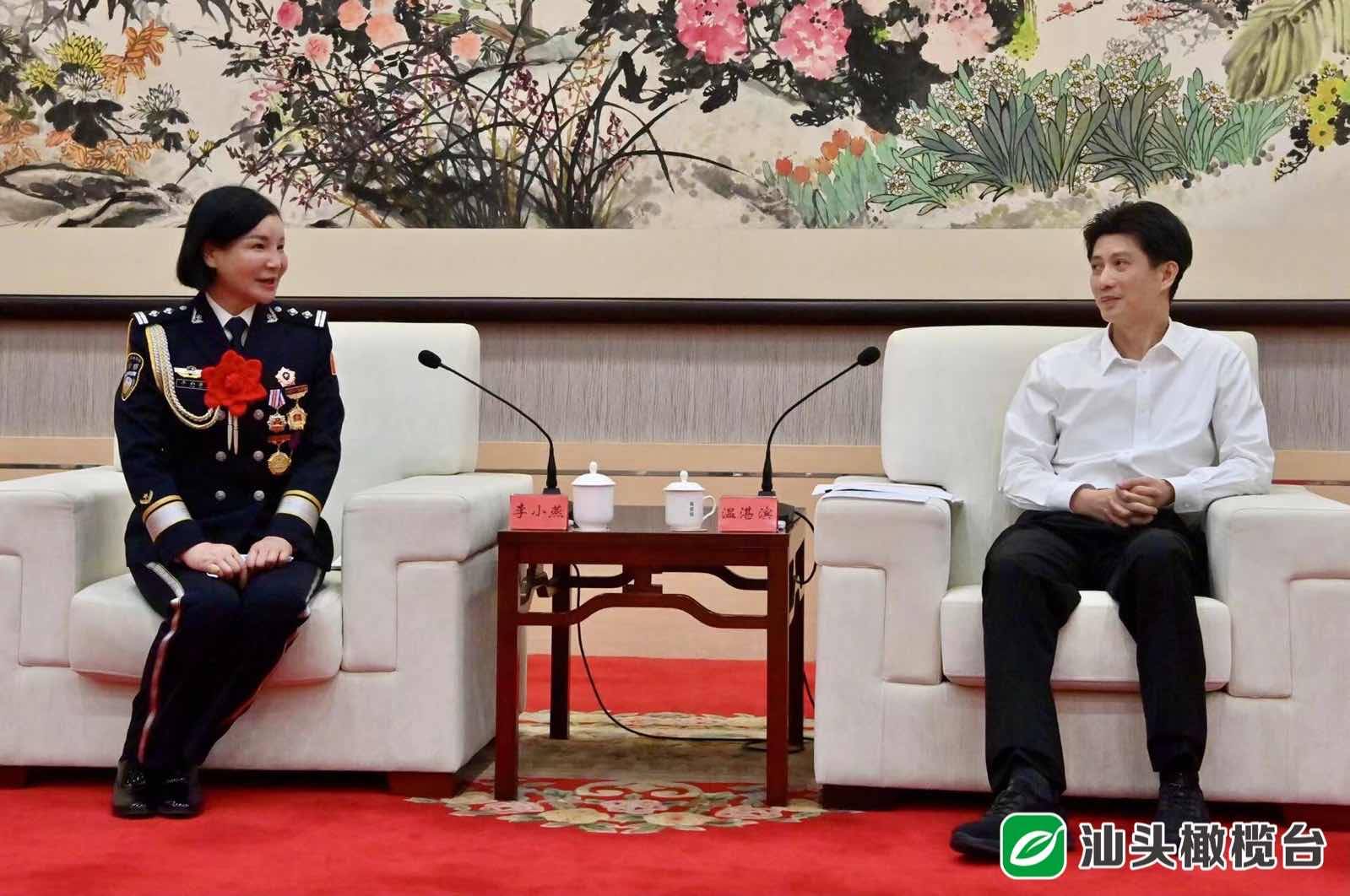 弘扬英模精神凝聚奋进力量温湛滨曾风保会见汕头市公安英雄模范代表
