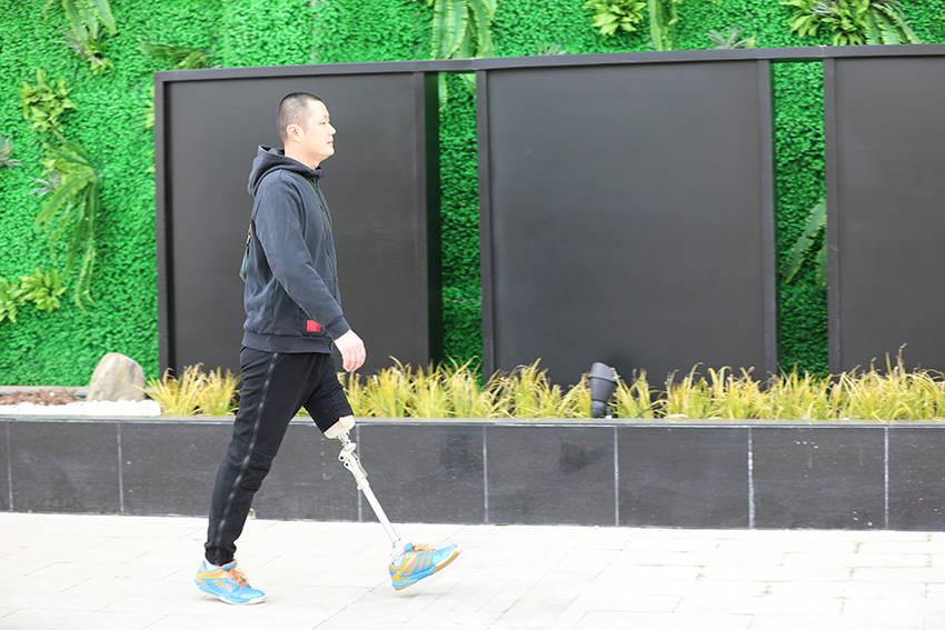 大腿假肢的工作原理与制作方法(一)_装配_康复_材料