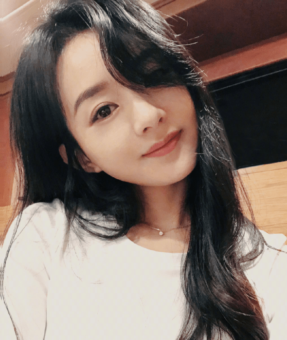 原创莫小棋神预言应验赵丽颖感情变动张韶涵事业飞升贾乃亮离婚