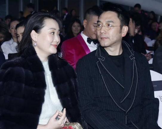 林依轮庆祝结婚27周年,为老婆唱分分钟需要你超甜_西华_网友_太太