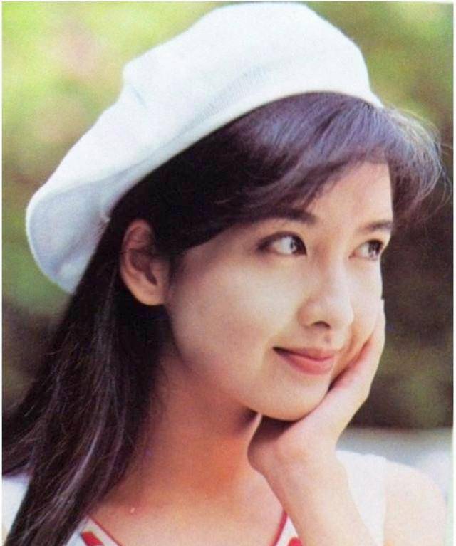 90年代经典复古港妆,可以代表香港颜值的女星,非周慧敏莫属_形象_眉妆