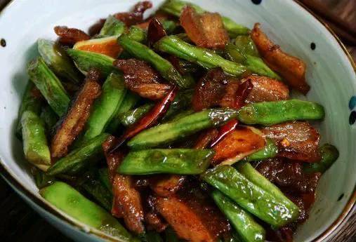 炒四季豆_五花肉_辣椒