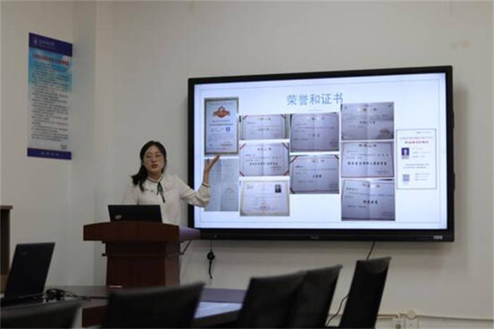 重庆城市科技学院求精造价专才班纳新工作圆满落幕_同学_进行_简历