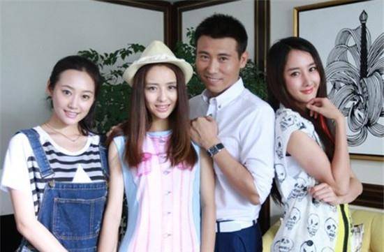 原创32岁的李纯妩媚动人女人味十足李妈妈也是天生丽质啊