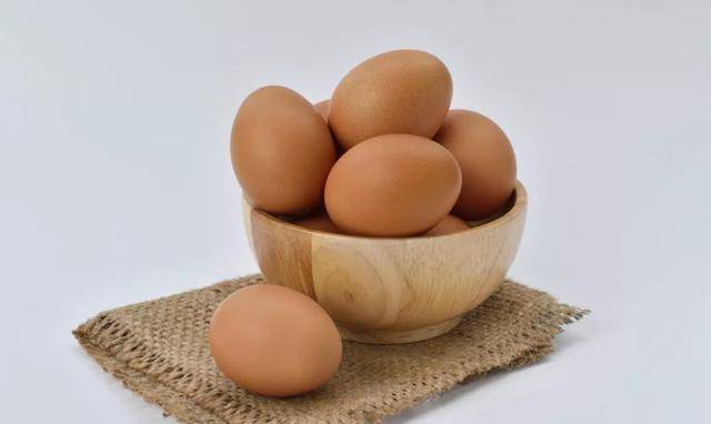 “蒸荷包蛋”的传统新吃法，口感层次丰富，老少皆宜的养生吃法