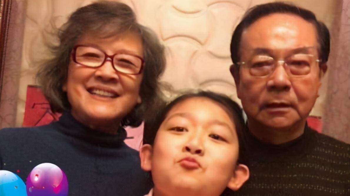 原创优秀演员宋春丽终生未生育却在61岁当奶奶的年纪当了妈