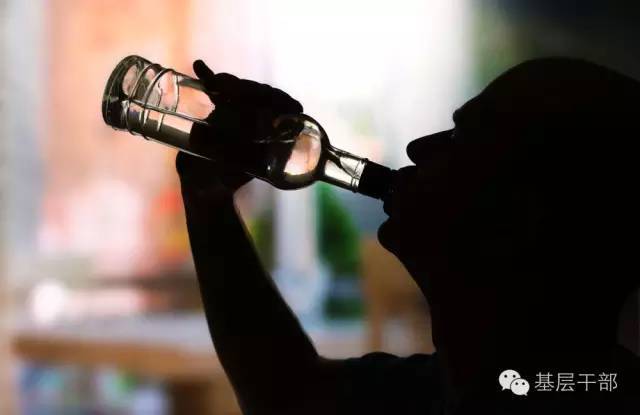 饭局上只有你不喝酒是一种什么样的体验?_一个人_车就_来点