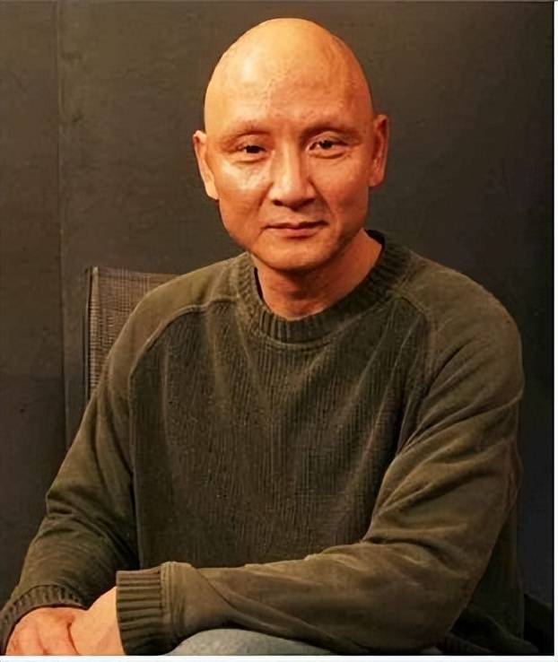 国宝级坏蛋杜玉明从奶油小生到光头恶棍他究竟经历了啥