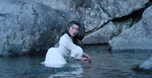 凭什么带头"犯错"的是魏前辈,挨罚的是他们_带着_蓝氏_景仪