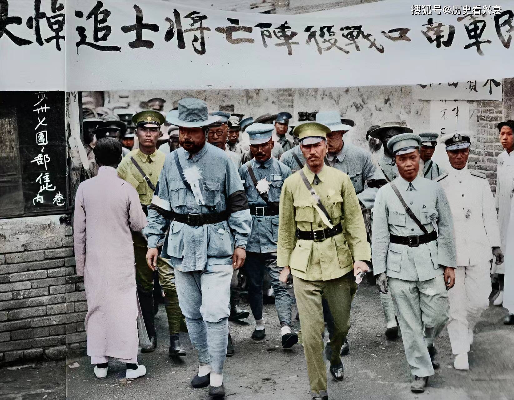 老照片：被日军杀害的中国人，祭奠国民军阵亡将士的蒋介石等人_手机搜狐网
