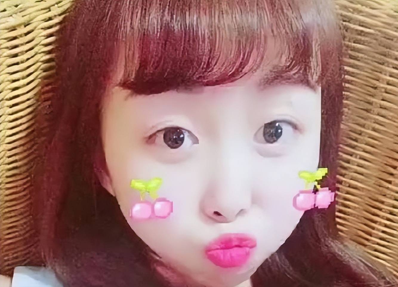 原创嘟嘟姐回归平台直播颜值逆袭化身妙龄少女网友美颜