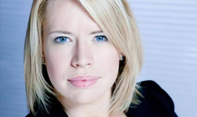 这位43岁的资深女演员因病去世,她被宣布生病去世才4天_艾丹·肯尼迪