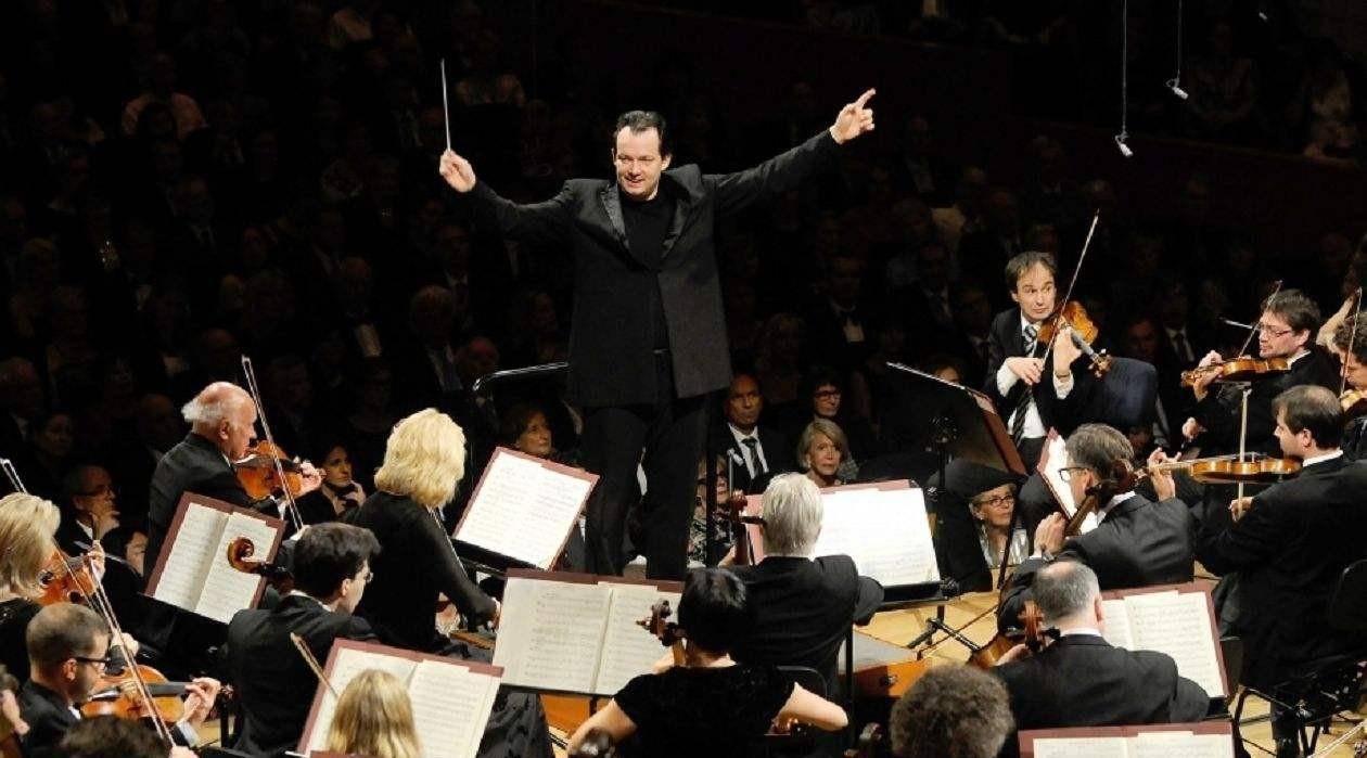 ���յ���- Andris Nelsons������¡�ʩ����˹:��������Ʒ��