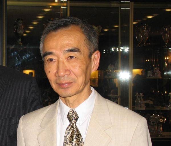 很漂亮,嫁给矮个子王明,生三个孩子都在国外_孟庆树_安徽寿县_田家集