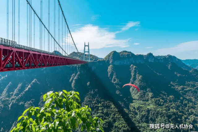 矮寨大桥观景台图片